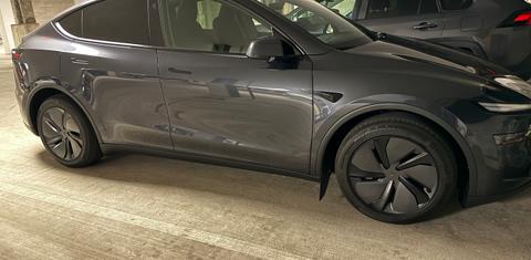 Tesla Model Y 2026