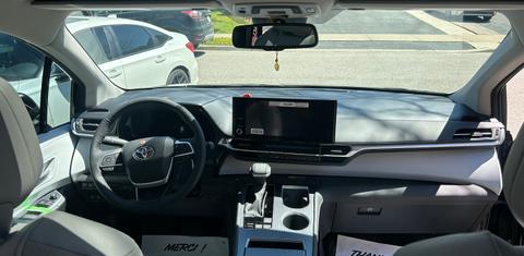 Toyota Sienna 2025