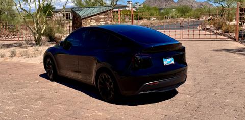 Tesla Model Y 2025