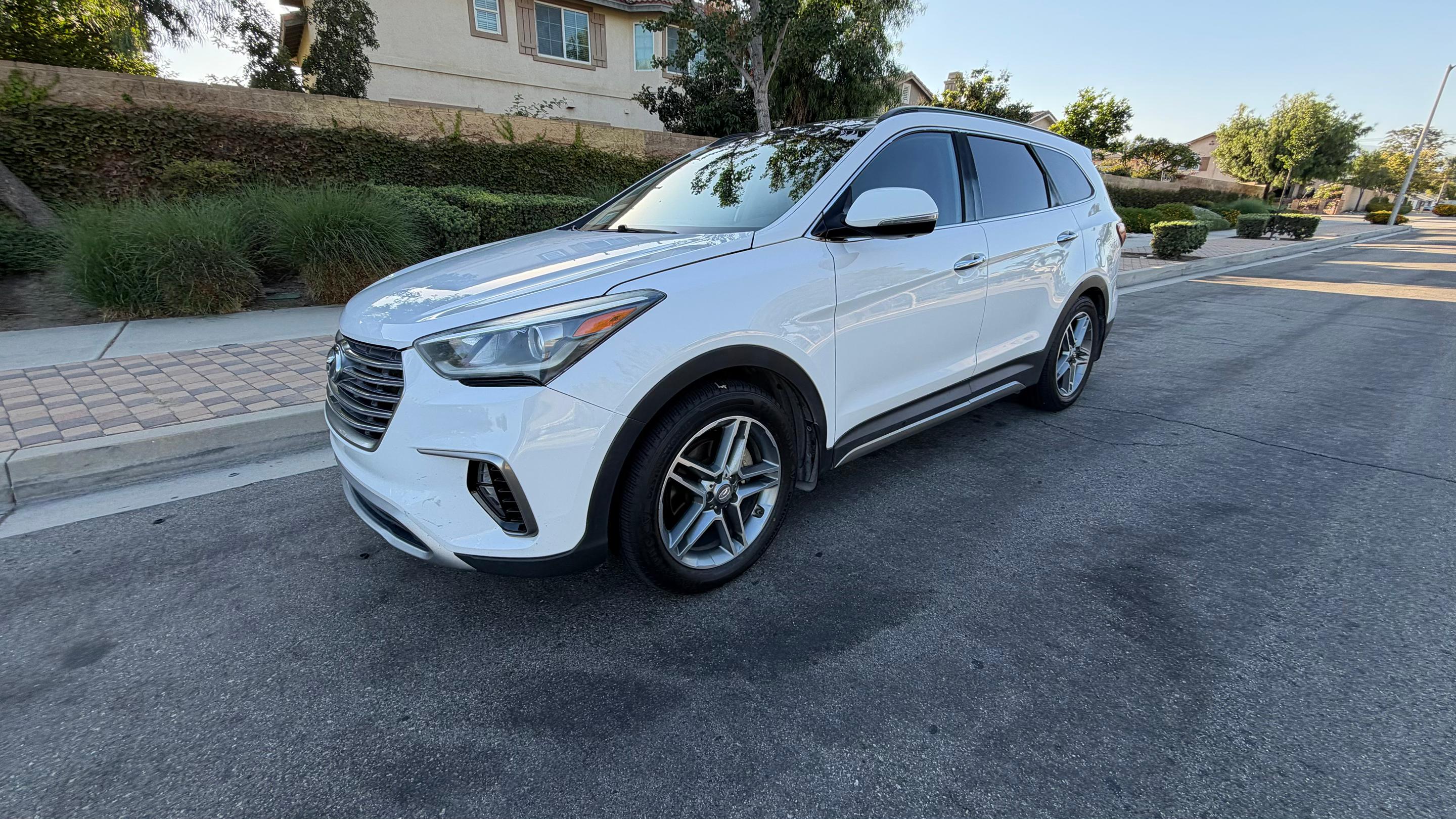 Hyundai Santa Fe 2017 in Fontana, CA