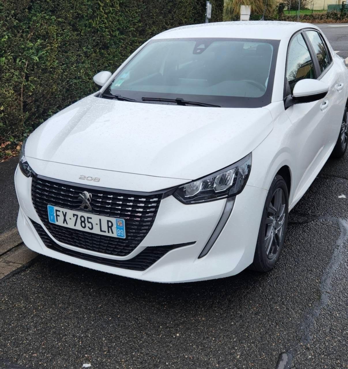Peugeot 208 2021 à Montlouis-sur-Loire