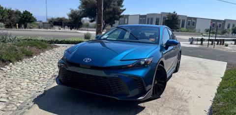 Toyota Camry Hybrid 2024