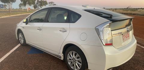 Toyota PRIUS 2014