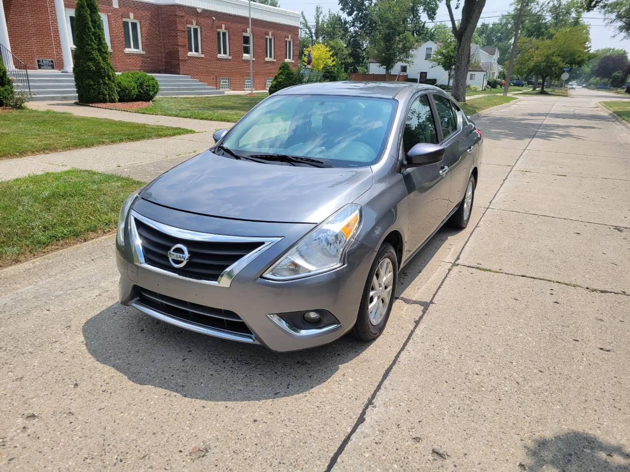 Nissan Versa 2018 in Berkley, MI