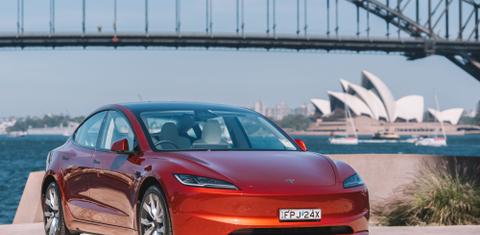 Tesla MODEL 3 2025