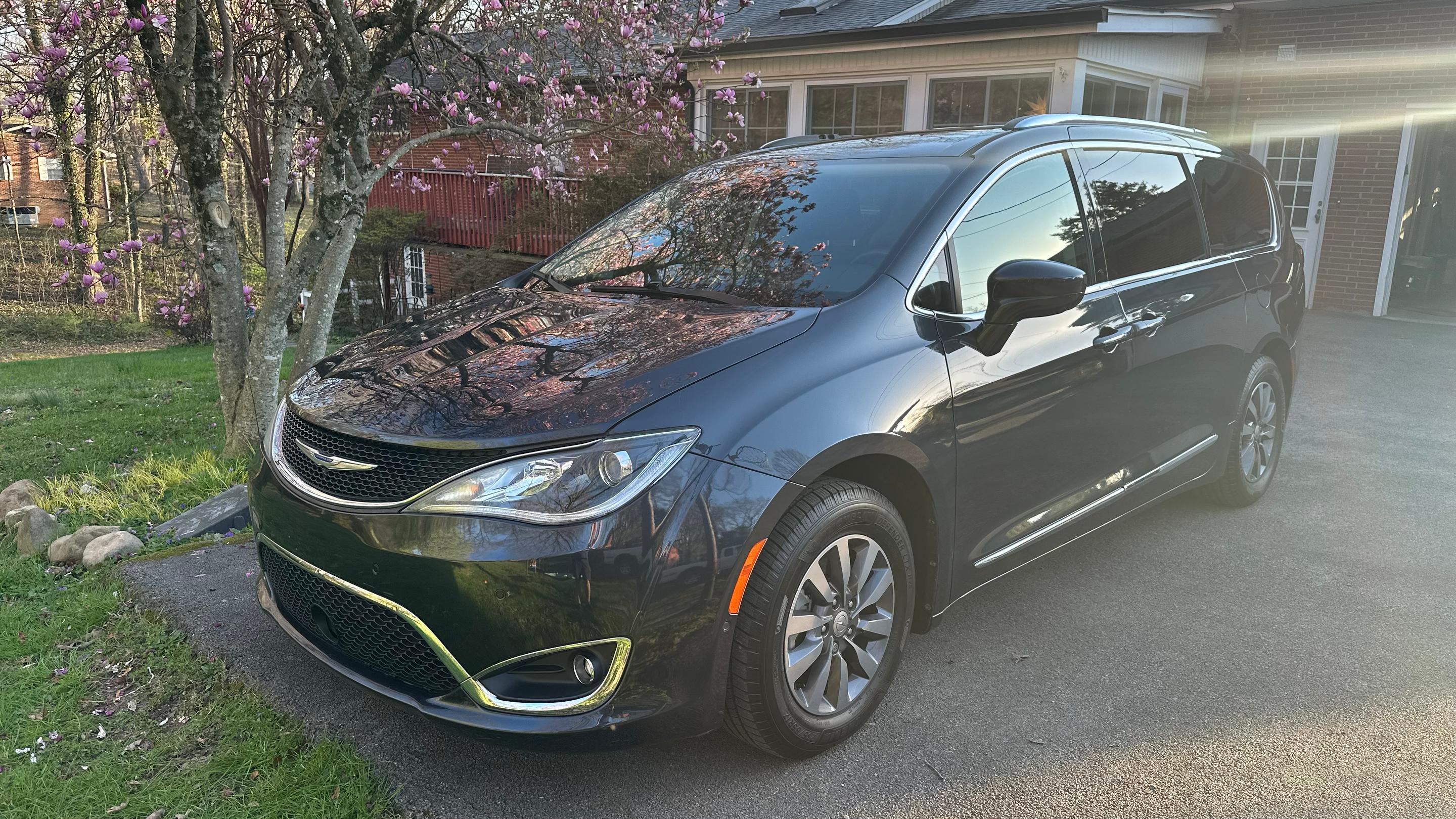 Chrysler Pacifica 2019 in Knoxville, TN