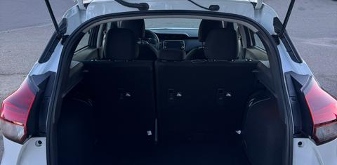 Nissan Kicks Play 2025