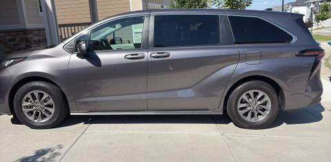 Toyota Sienna 2023