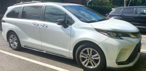 Toyota Sienna 2023