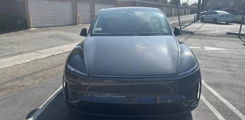 Tesla Model Y 2026