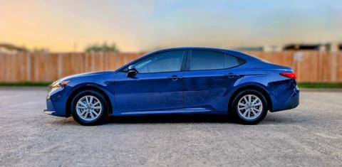 Toyota Camry Hybrid 2025