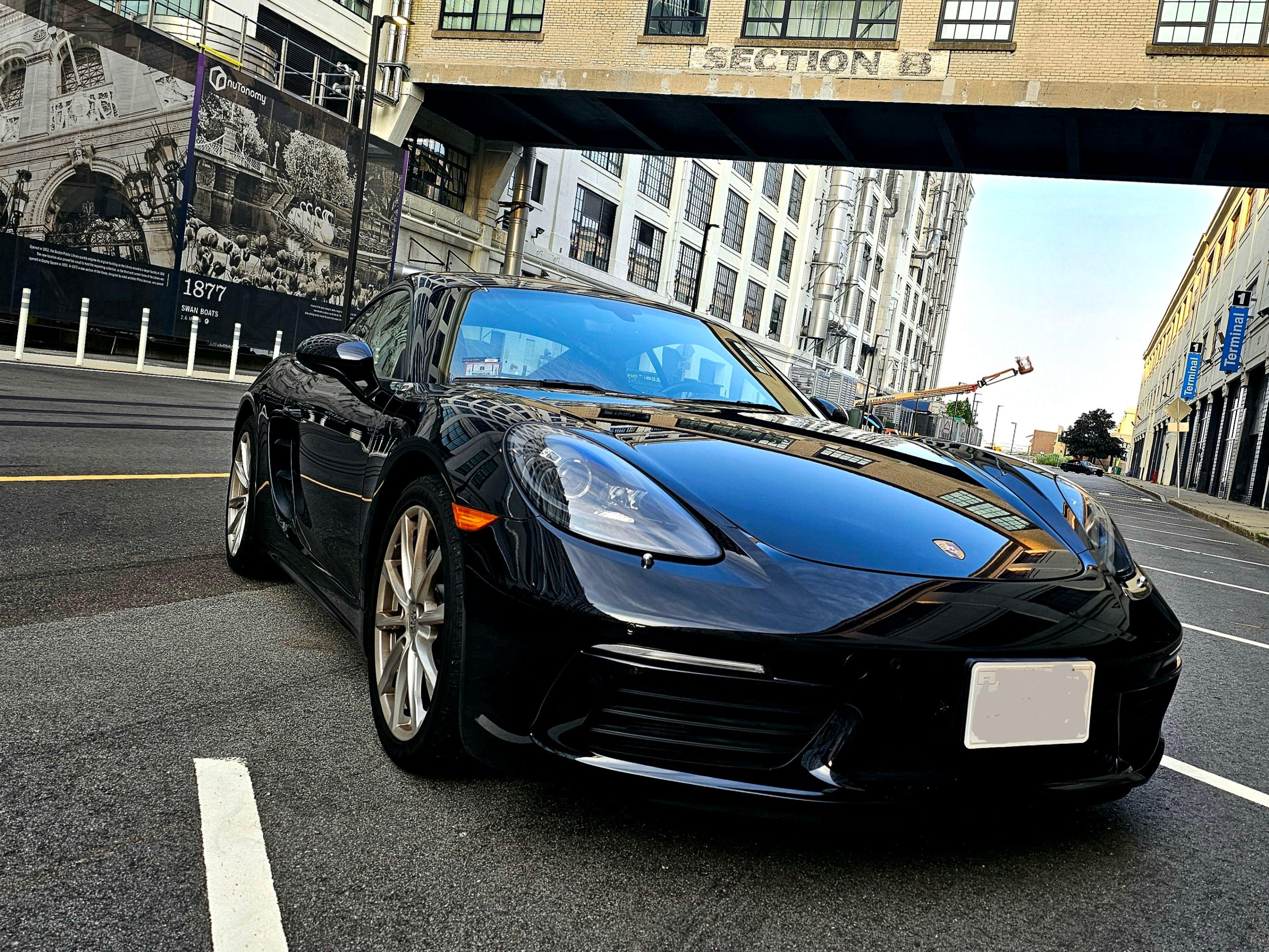 Porsche 718 Cayman 2017 in Medford, MA