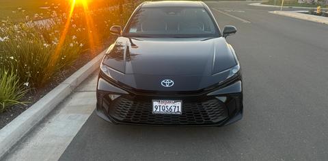 Toyota Camry Hybrid 2025