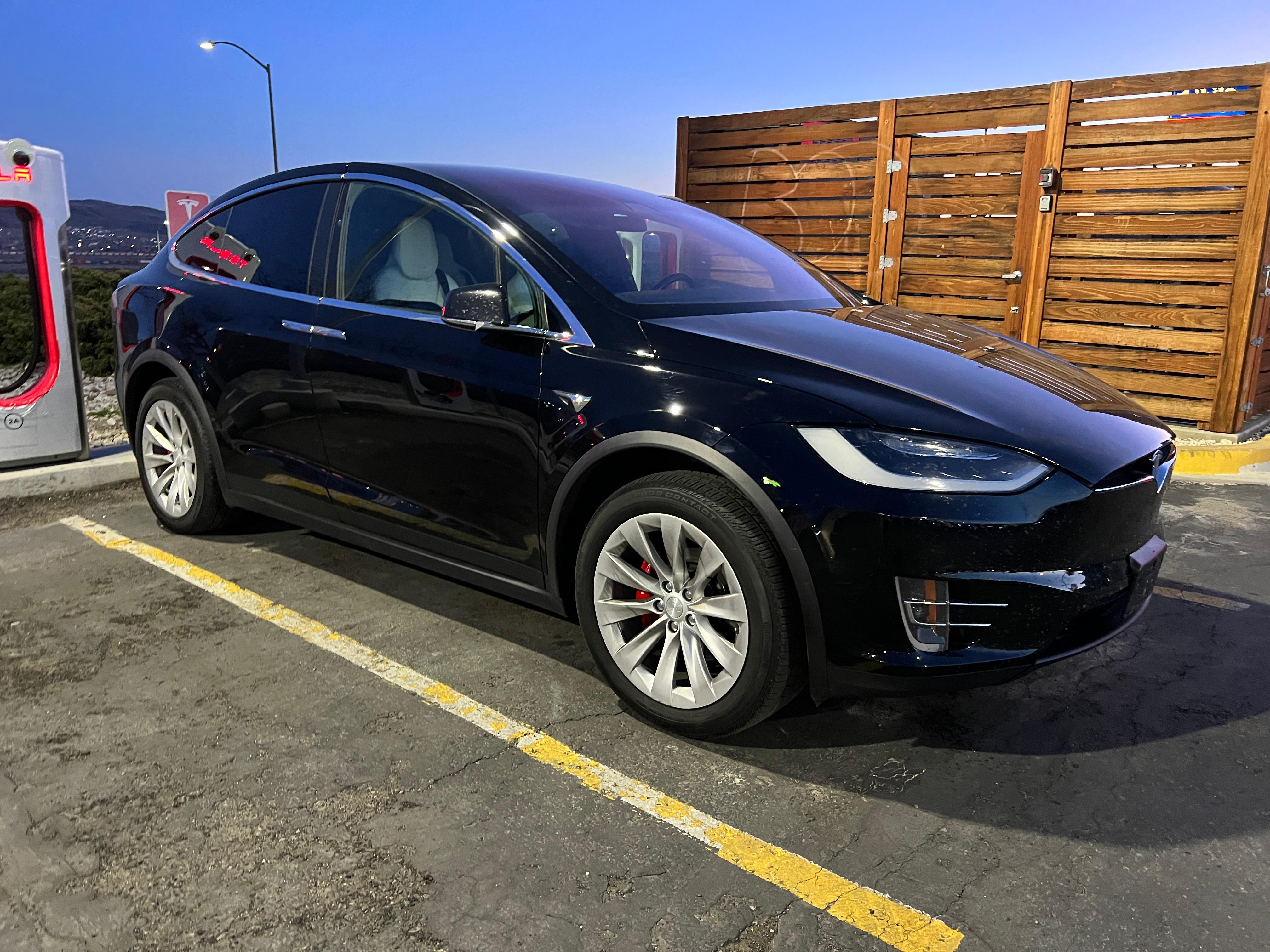 Tesla Model X 2017 in Redwood City, CA