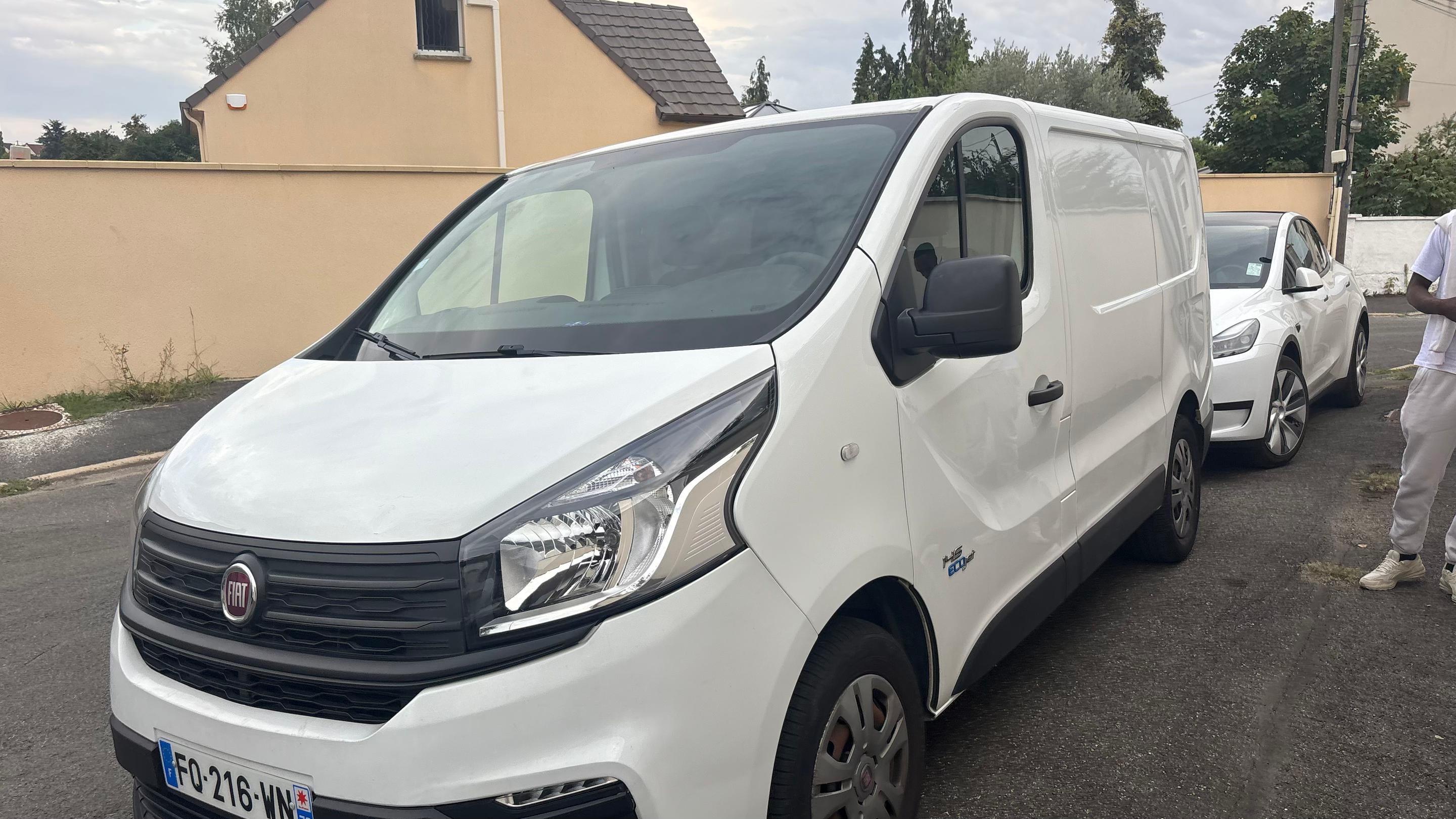 FIAT TALENTO 2020 à Vaux-le-Pénil