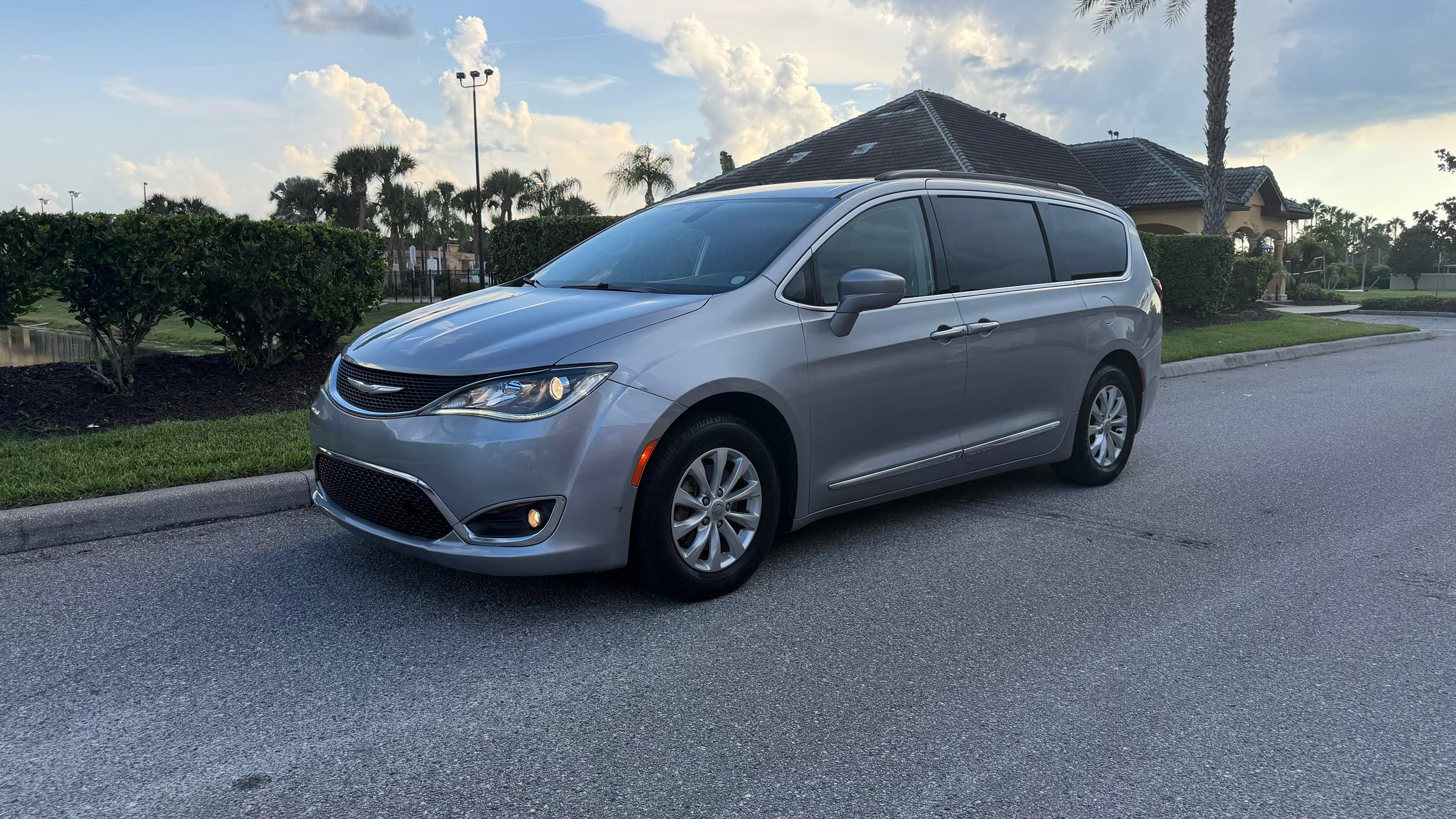 Chrysler Pacifica 2017 in Pensacola, FL