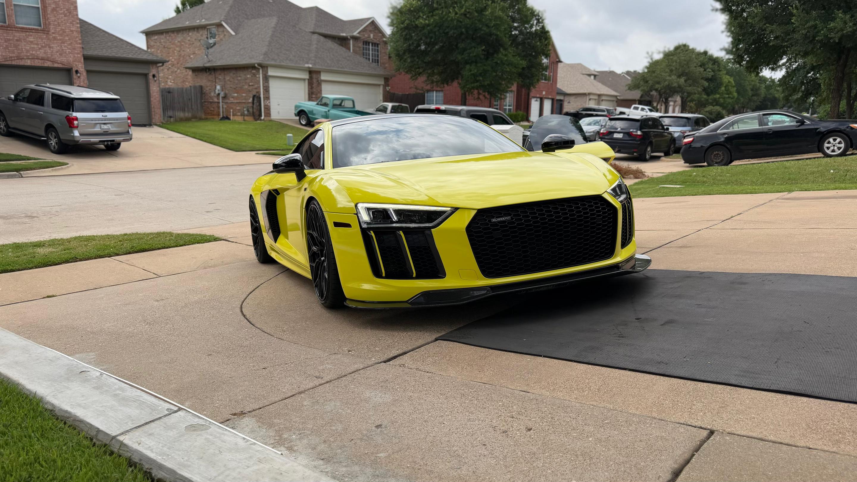 Audi R8 2017 in North Richland Hills, TX