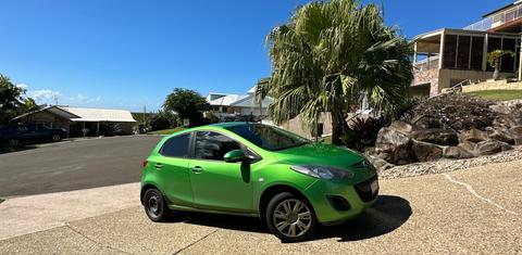 Mazda MAZDA2 2013