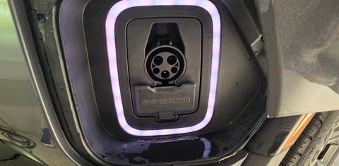 Rivian R1S 2024