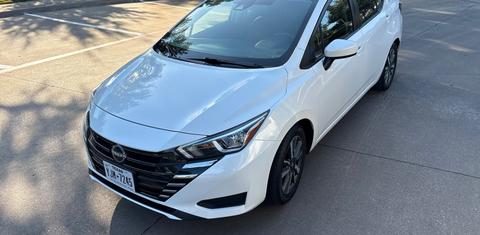 Nissan Versa 2024