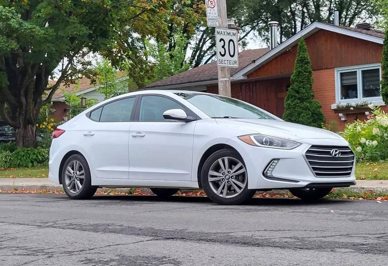 Hyundai Elantra 2018 in Laval, QC