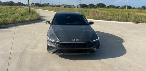 Hyundai Elantra 2025