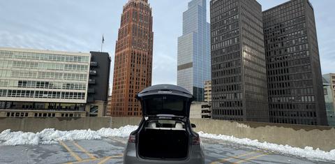 Tesla Model Y 2024
