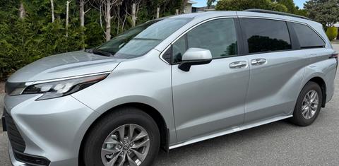 Toyota Sienna 2025