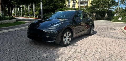 Tesla Model Y 2021