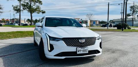 Cadillac CT4 2025