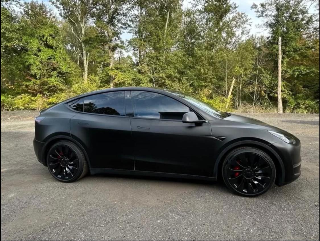 Tesla Model Y 2022 in 
