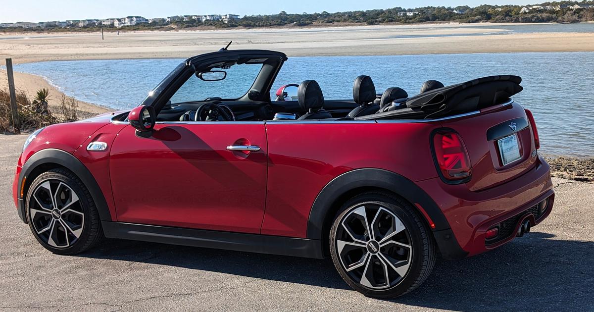 MINI Convertible 2019 rental in Oak Island, NC by Tim | Turo