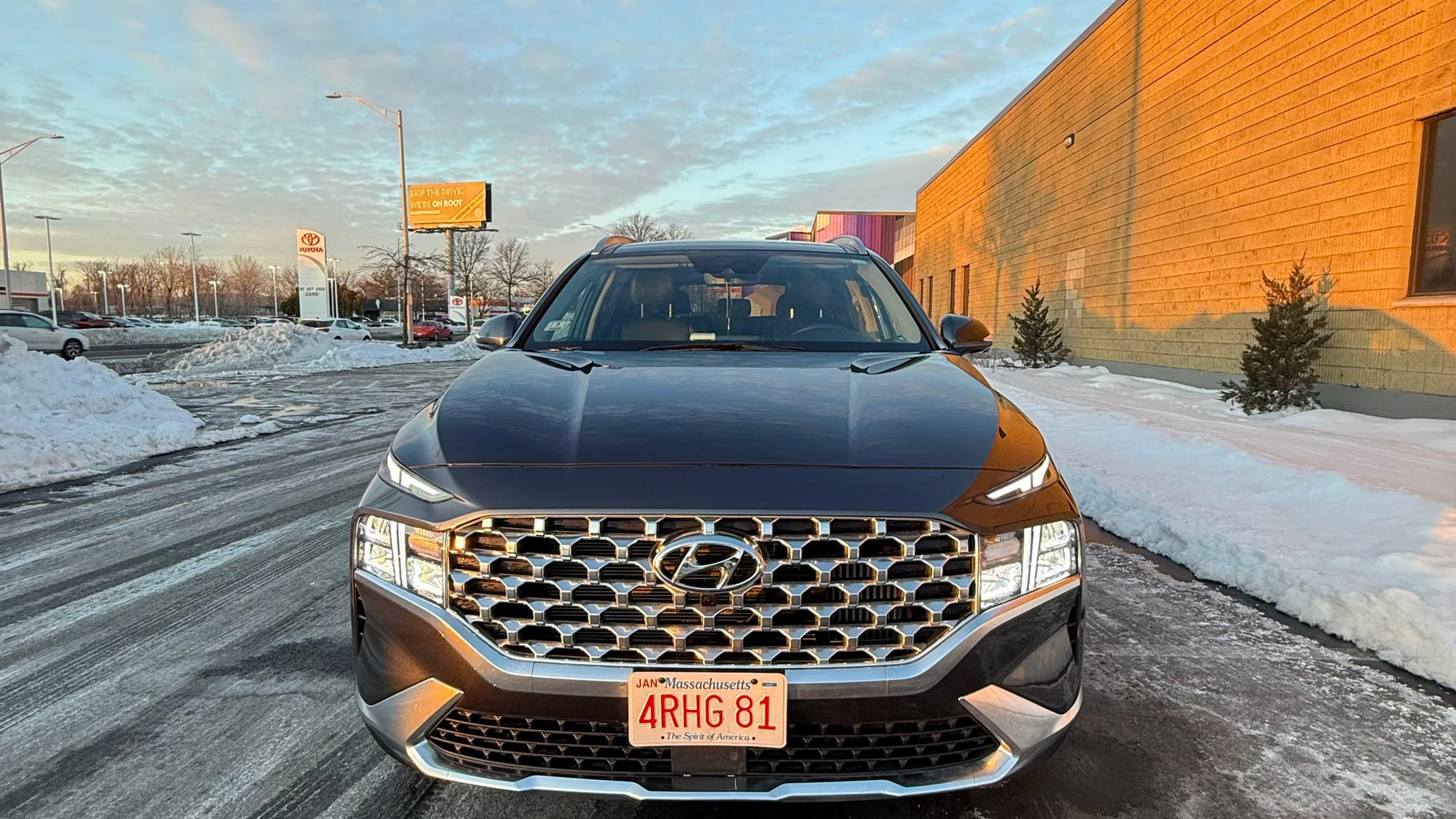 Hyundai Santa Fe Hybrid 2023 in Lynn, MA