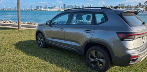 Volkswagen Taos 2025