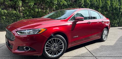 Ford Fusion Hybrid 2014