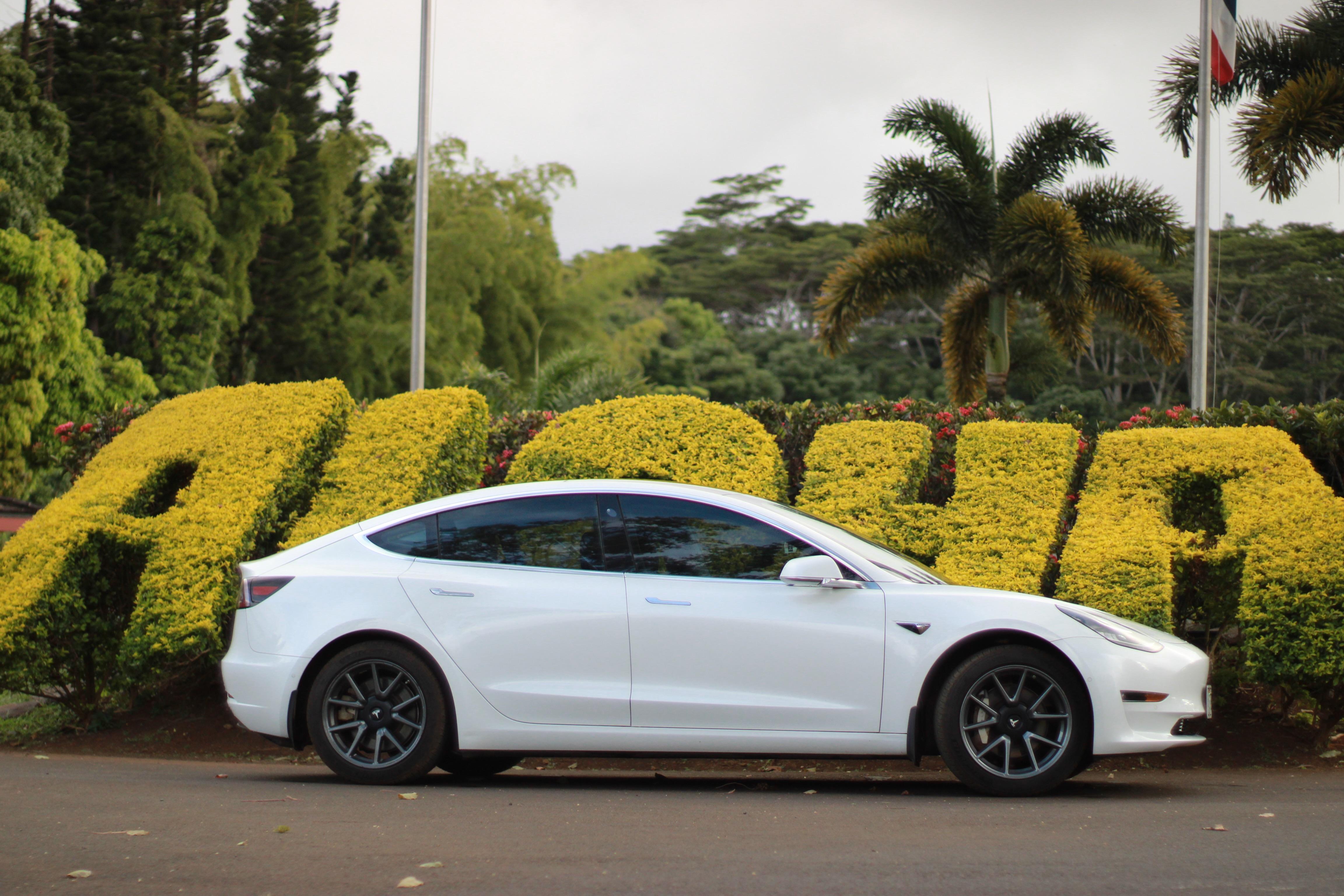 Tesla Model 3 2018 in Kilauea, HI