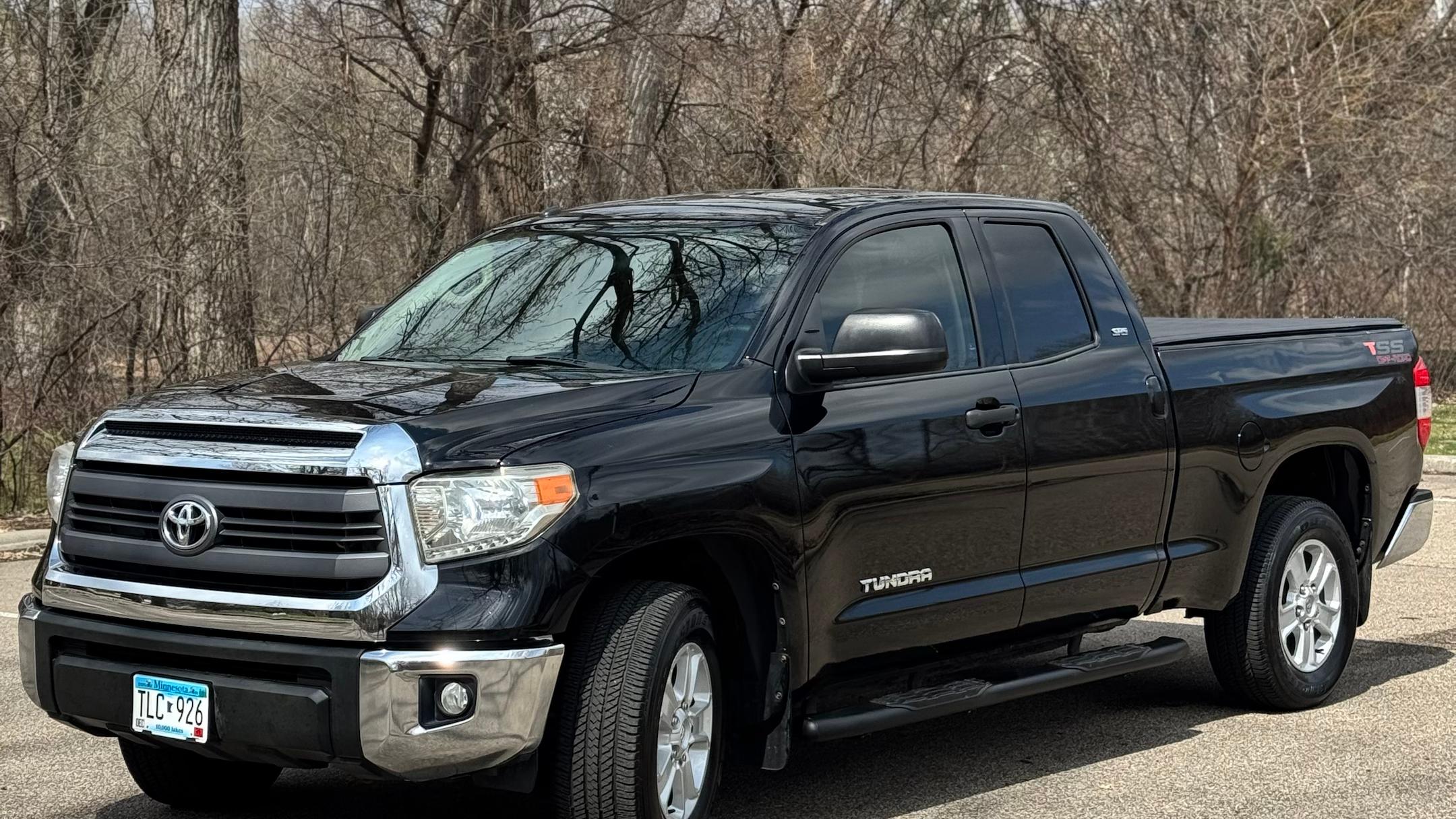 Toyota Tundra 2015 in Bloomington, MN