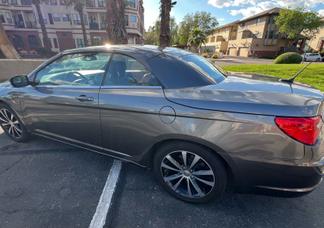 Chrysler 200 car