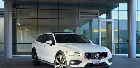 Volvo V60 Cross Country 2024