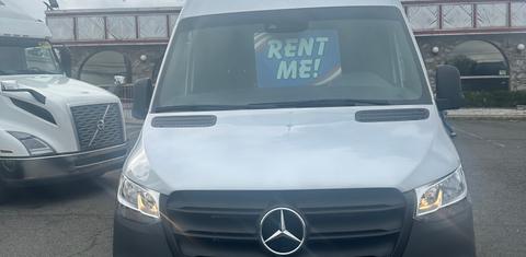 Mercedes-Benz Sprinter 2024