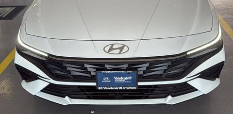 Hyundai Elantra 2025