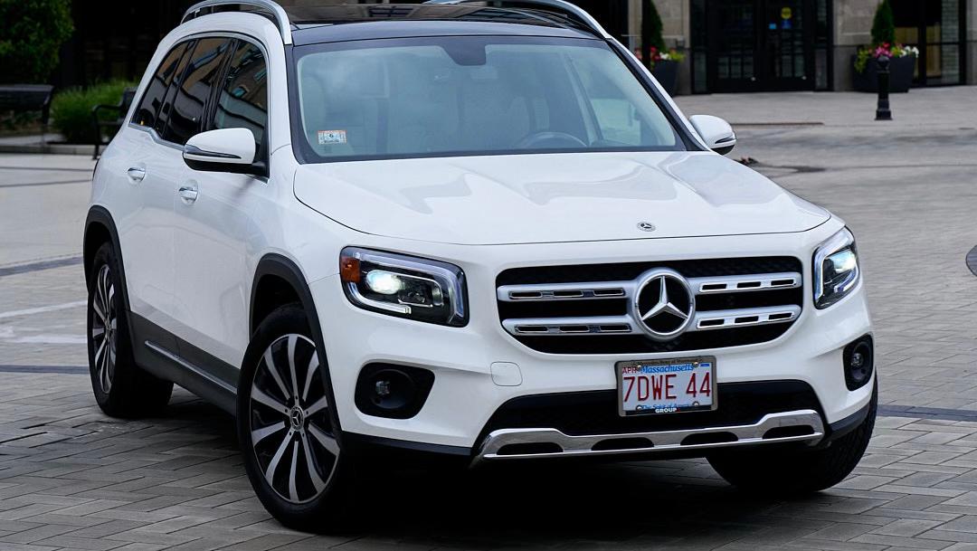 Mercedes-Benz GLB-Class 2022 in Lawrence, MA