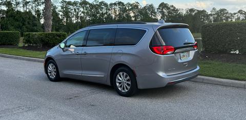 Chrysler Pacifica 2017
