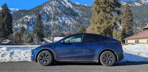 Tesla Model Y 2025