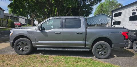 Ford F-150 Lightning 2023