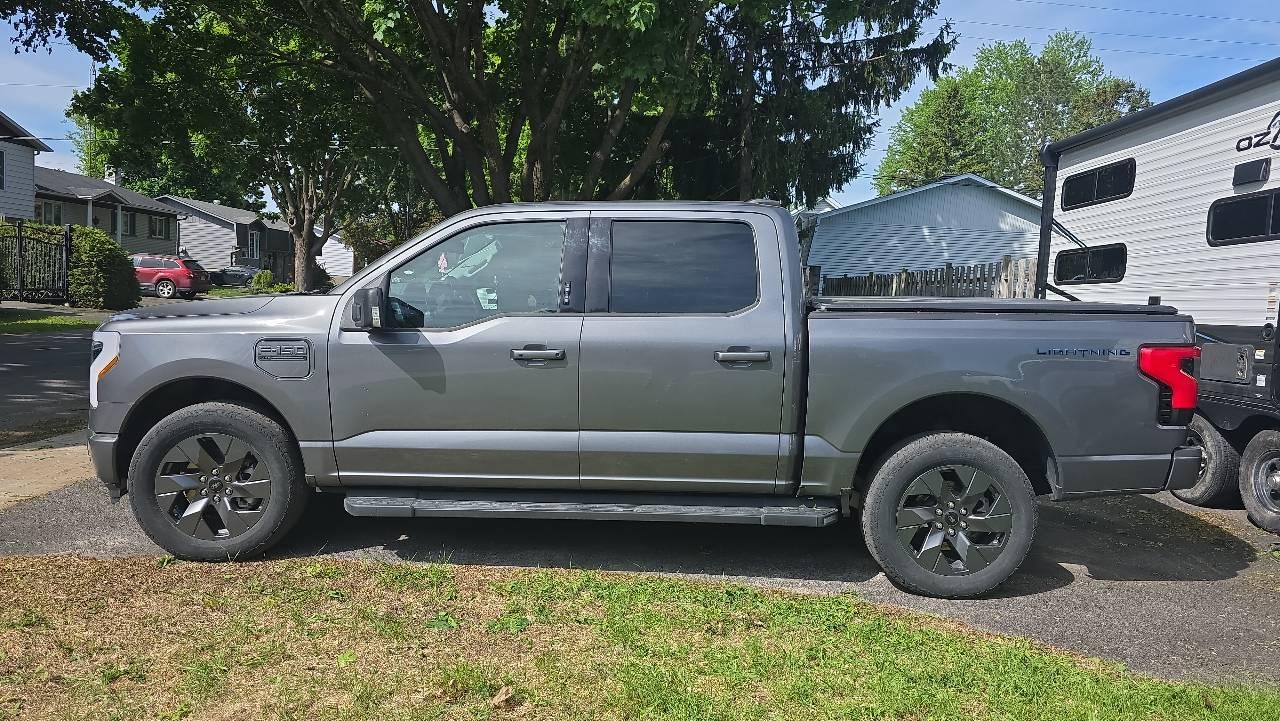 Ford F-150 Lightning 2023 à 