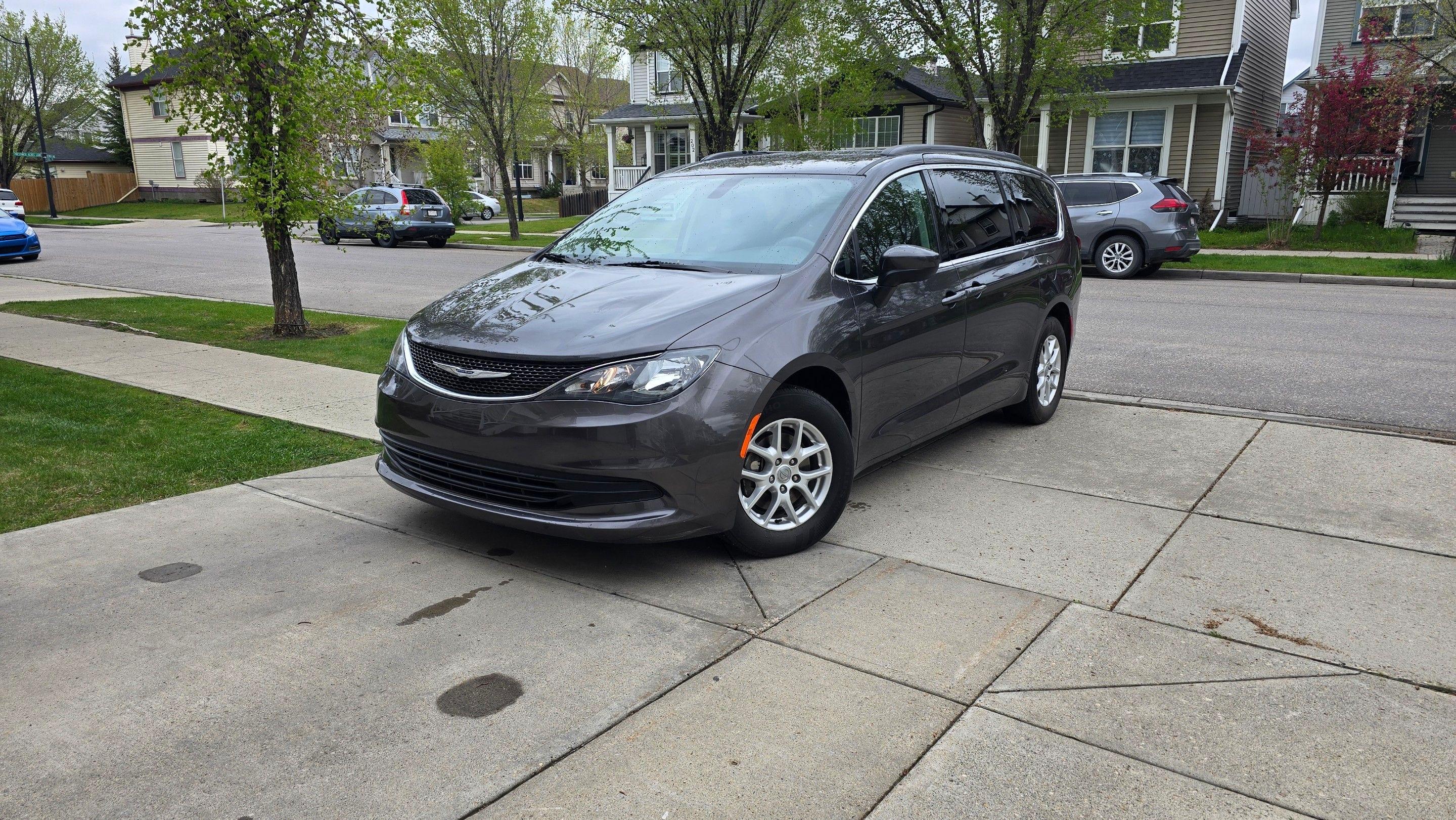 Chrysler Pacifica 2017 à Calgary, AB