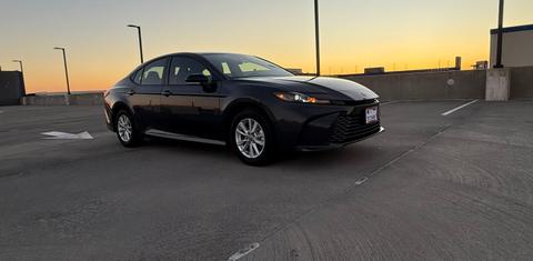 Toyota Camry Hybrid 2025