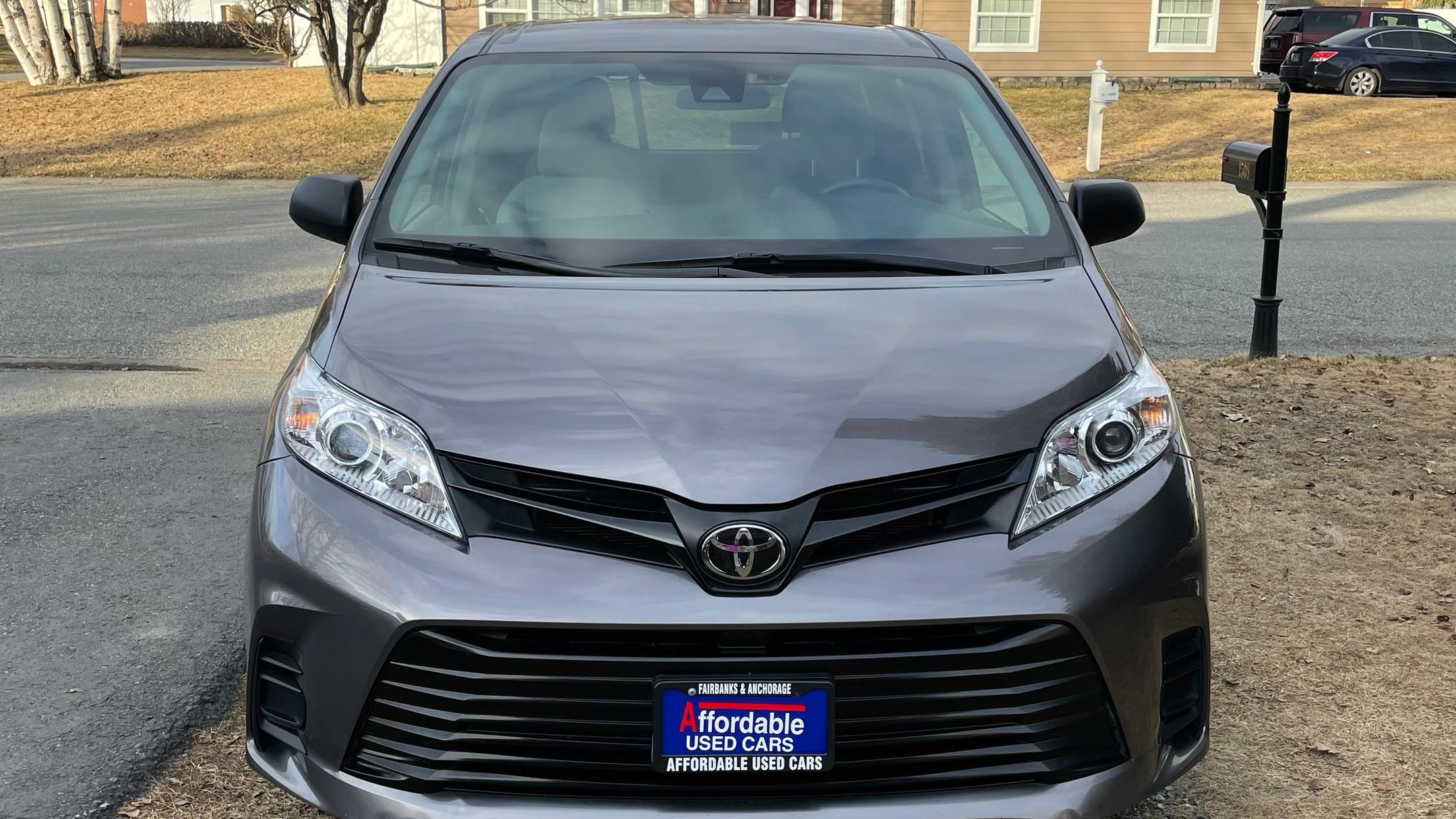 Toyota Sienna 2019 in Anchorage, AK