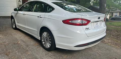 Ford Fusion Hybrid 2015